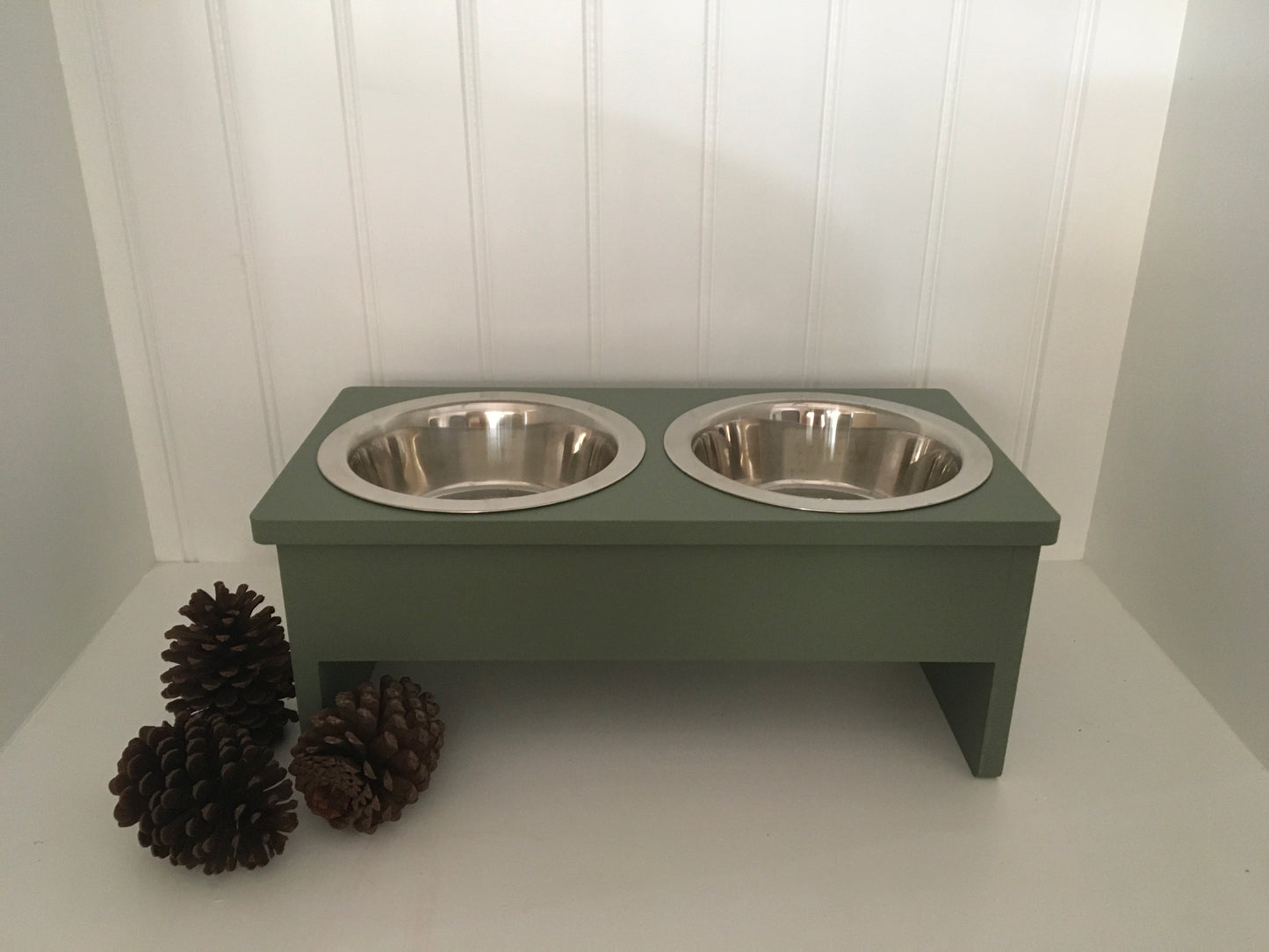 Large Raised Feeder