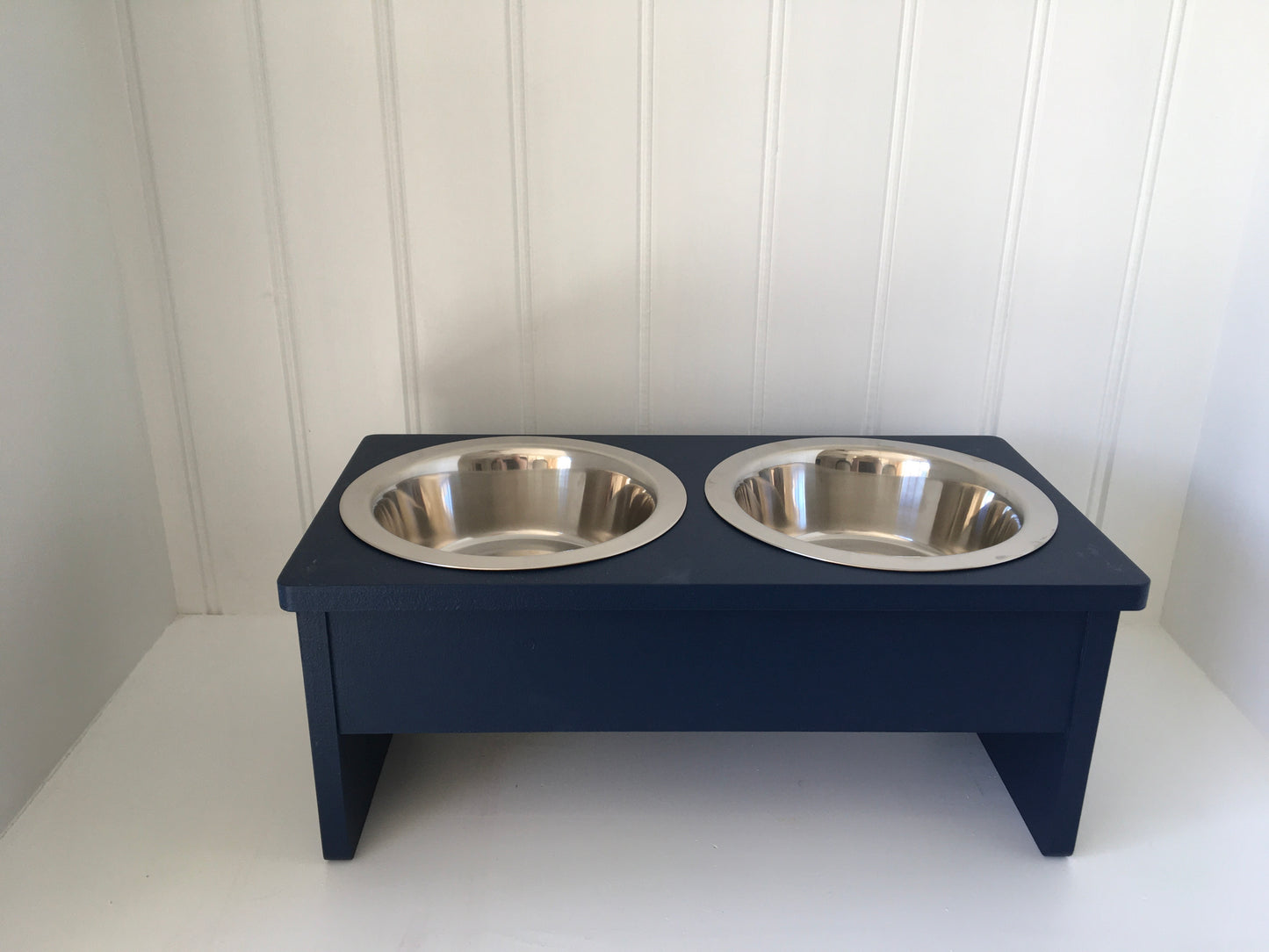 Large Raised Feeder