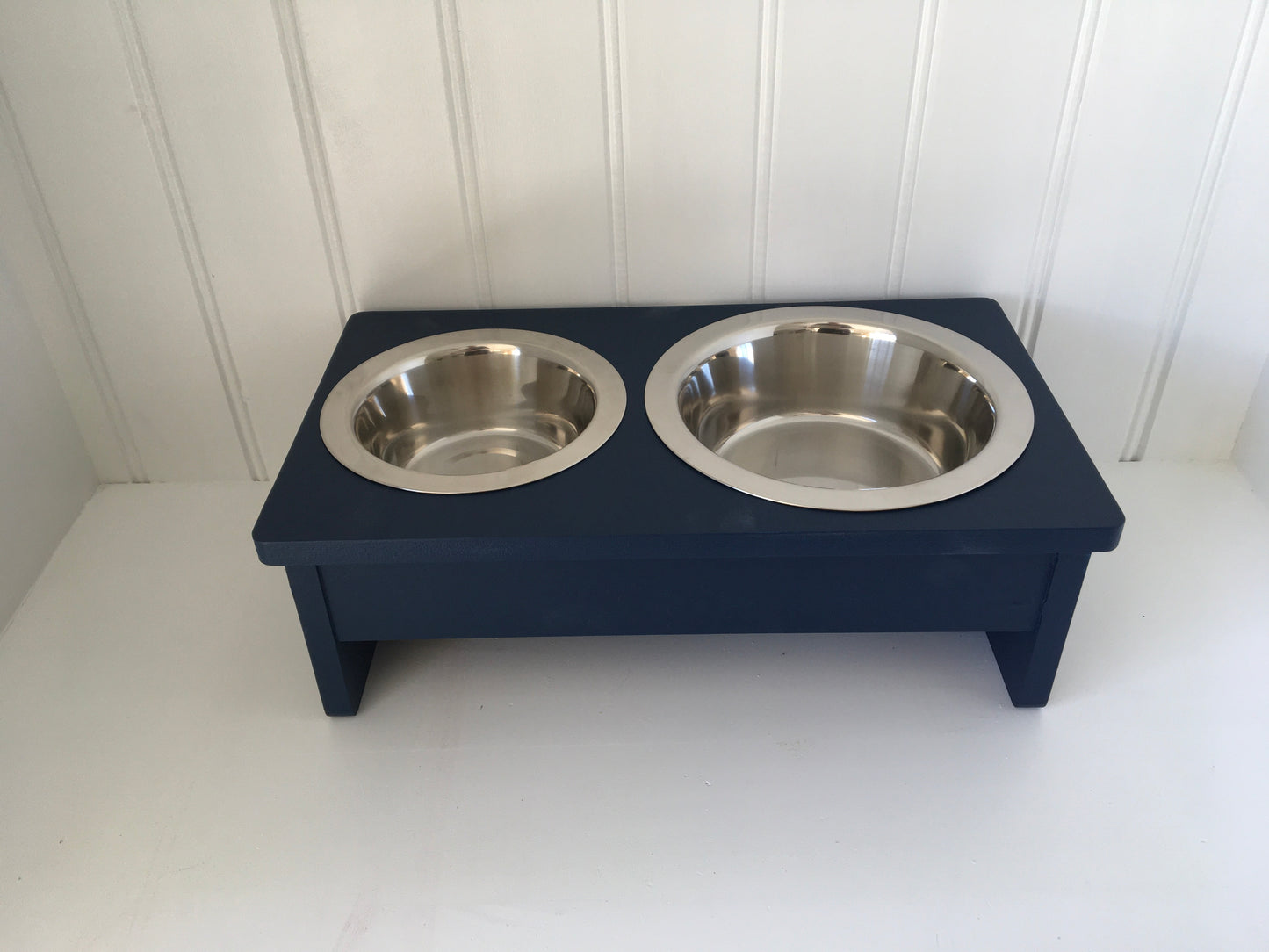 Medium Raised Feeder