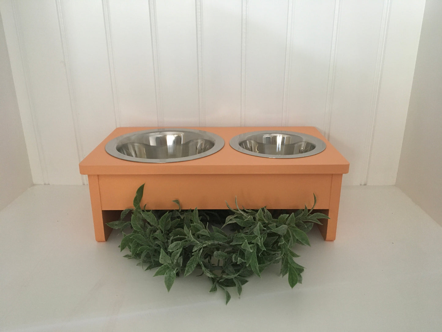 Large Raised Feeder